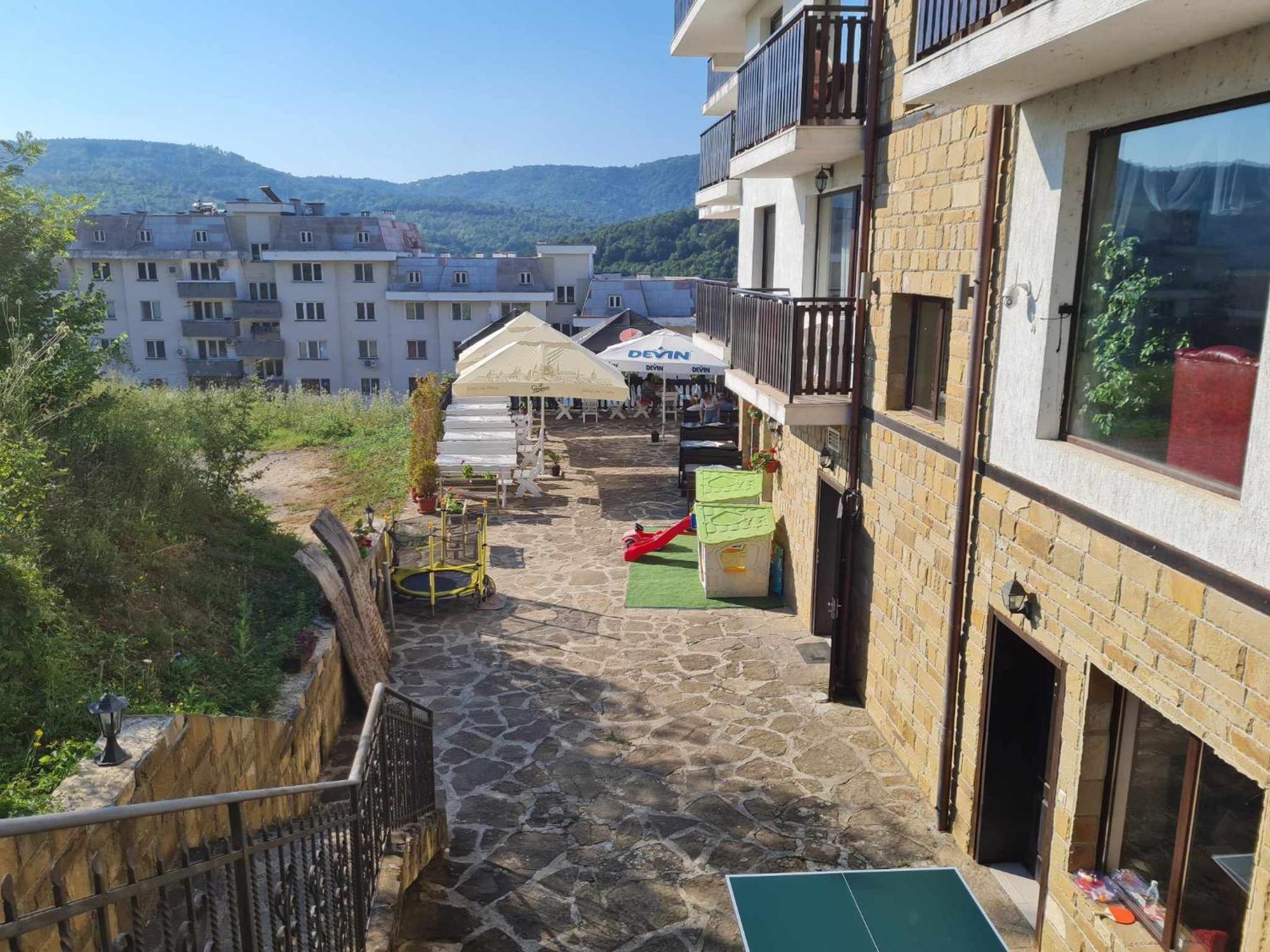 Family Hotel Bela Tryavna Eksteriør billede